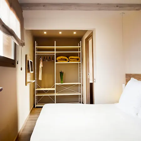 Barcelona Apartment Milà-2